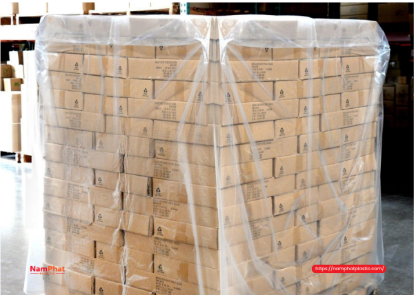 Túi trùm pallet PE thông thường dùng trong kho