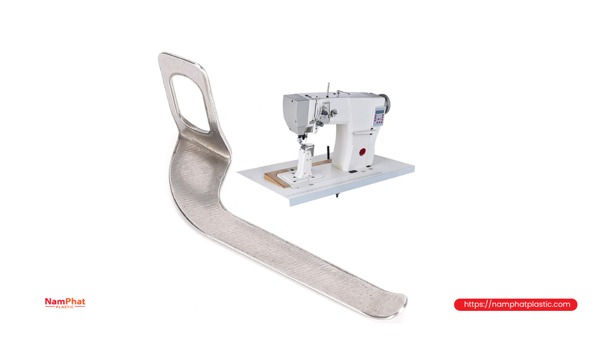 Mắt dẫn chỉ trên máy may bao tạo góc đổi hướng của sợi chỉ