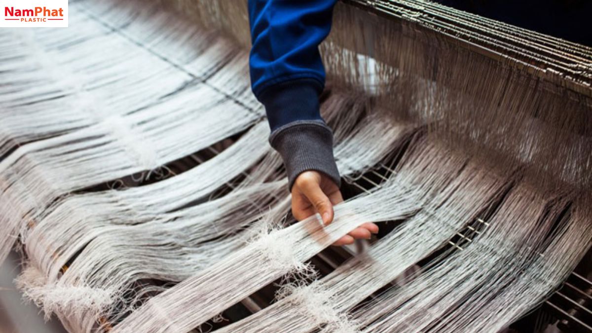 Quá trình kéo giãn giúp tăng độ định hướng phân tử và Tenacity của sợi